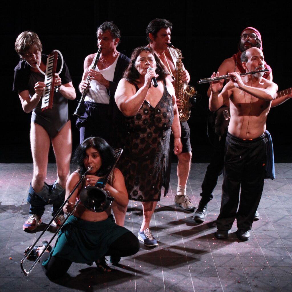 CANCELADA -TILL, a saga de um herói torto