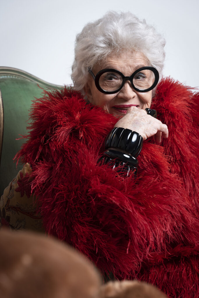 CANCELADO – Através da Iris