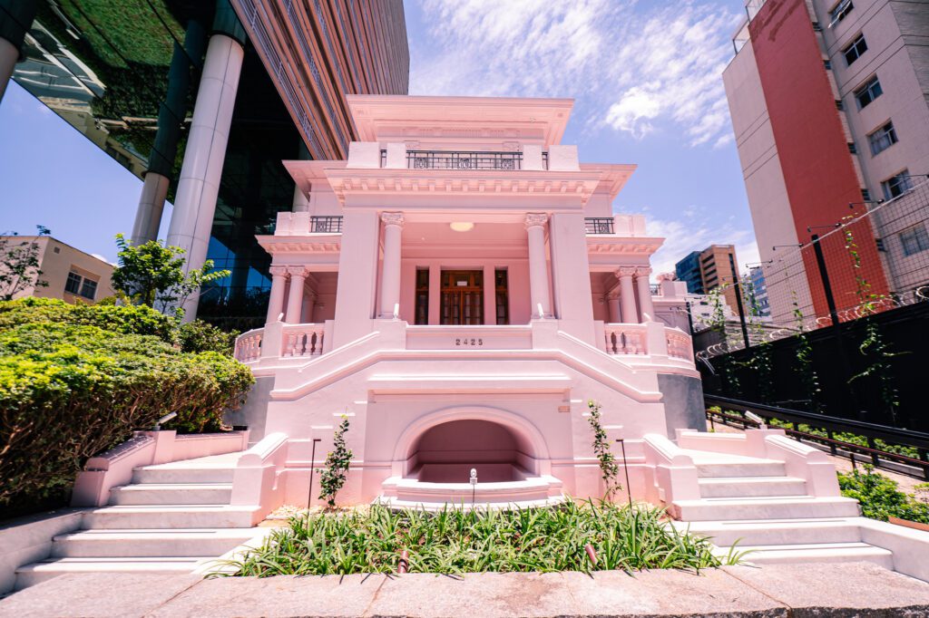 Passeio arquitetônico com Ulisses Morato