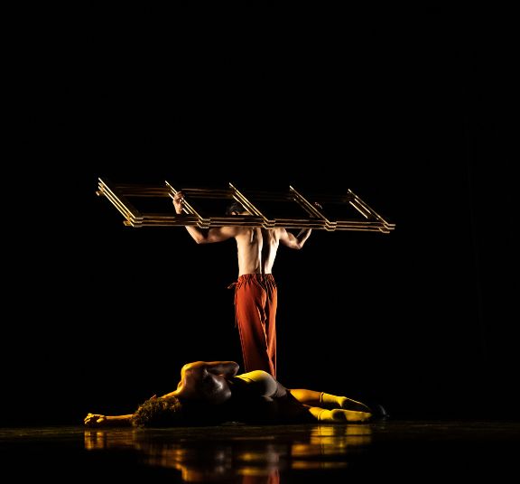 Dança: Travessia e Tormenta