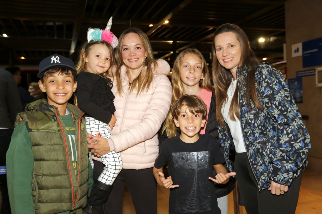 Happy Hour com a banda RockField