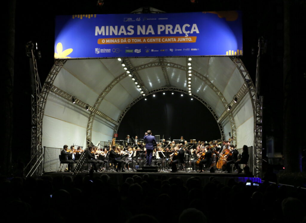 Minas na Praça