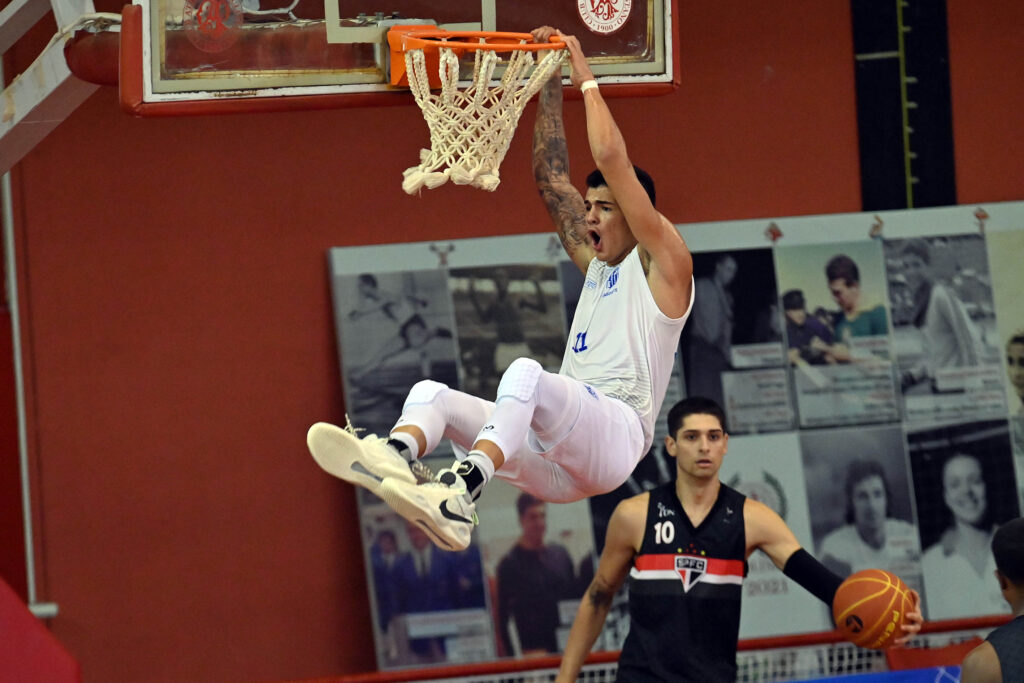 Máquinas de Tempestade