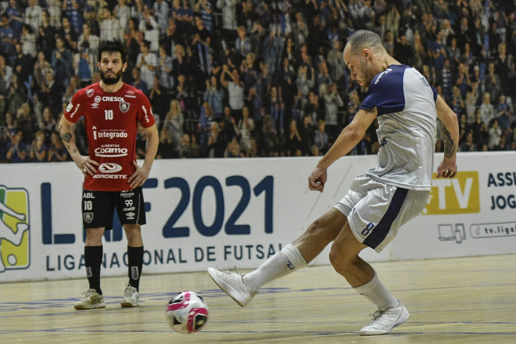 Pela classificação