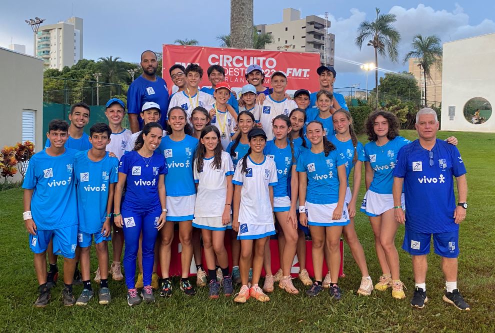 Primeiras conquistas