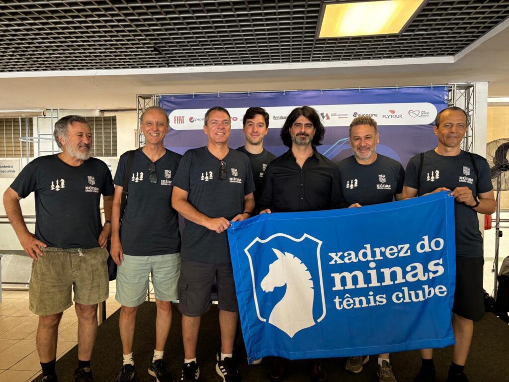 Simultânea de Xadrez