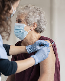 Vacinação suspensa no Minas