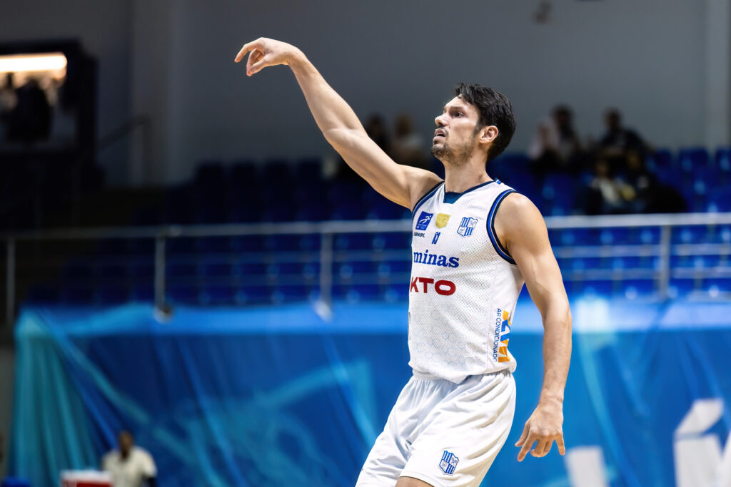 Vem pra Arena UniBH!