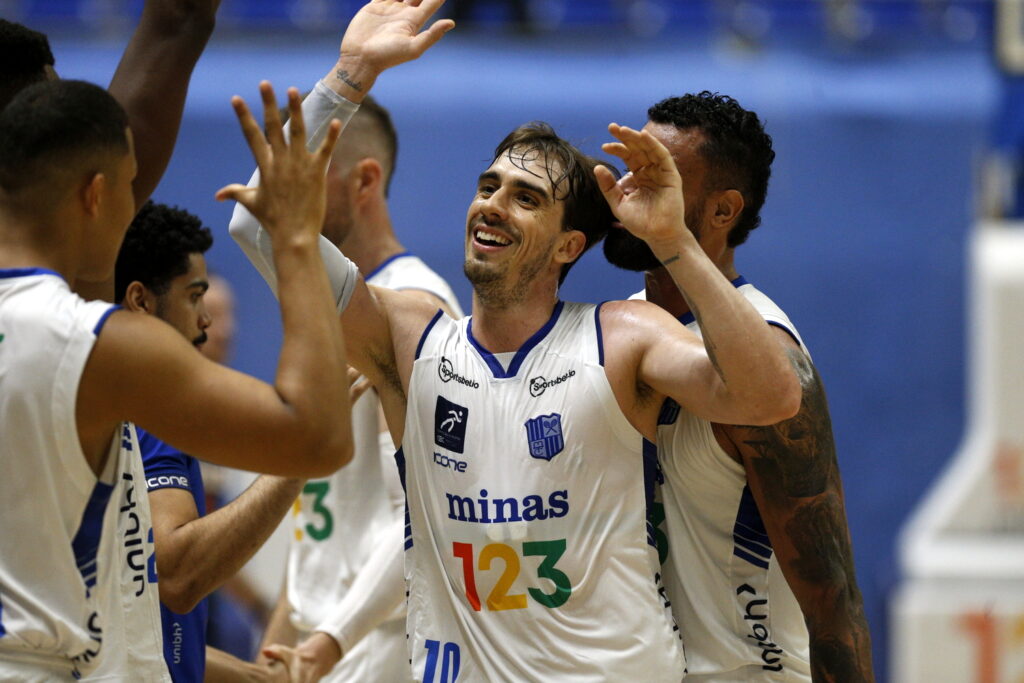 Vitória importante!