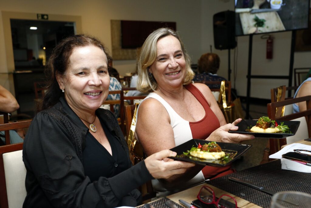 Panela de Prata Especial de Natal