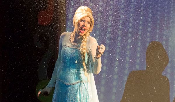 Rainha da neve – 51ª Campanha de Popularização do Teatro e da Dança