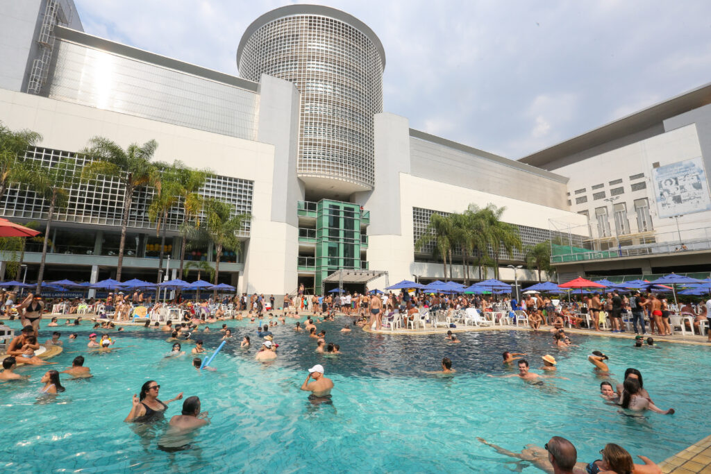 Música na Piscina – Banda Oi de Gato