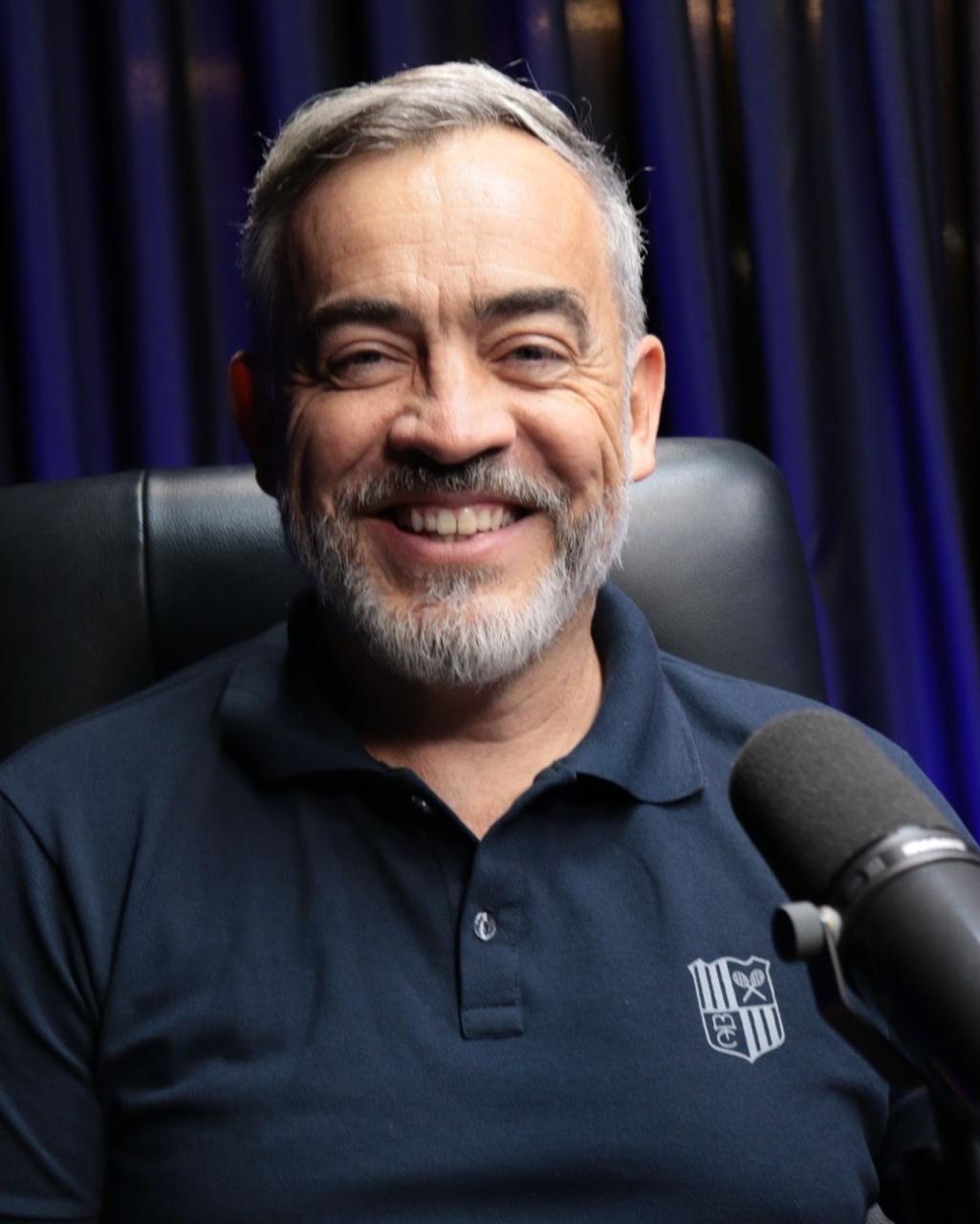 “Quem trabalha no Clube é reconhecido nacionalmente como um profissional de excelência, alguém que alcançou um patamar muito alto, porque representa a maior instituição esportiva do país”