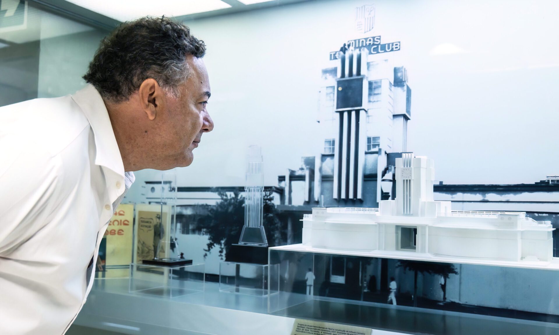 “O Minas Tênis Clube esteve presente em diferentes etapas da minha vida unindo esporte, cultura e convivência de forma marcante e significativa