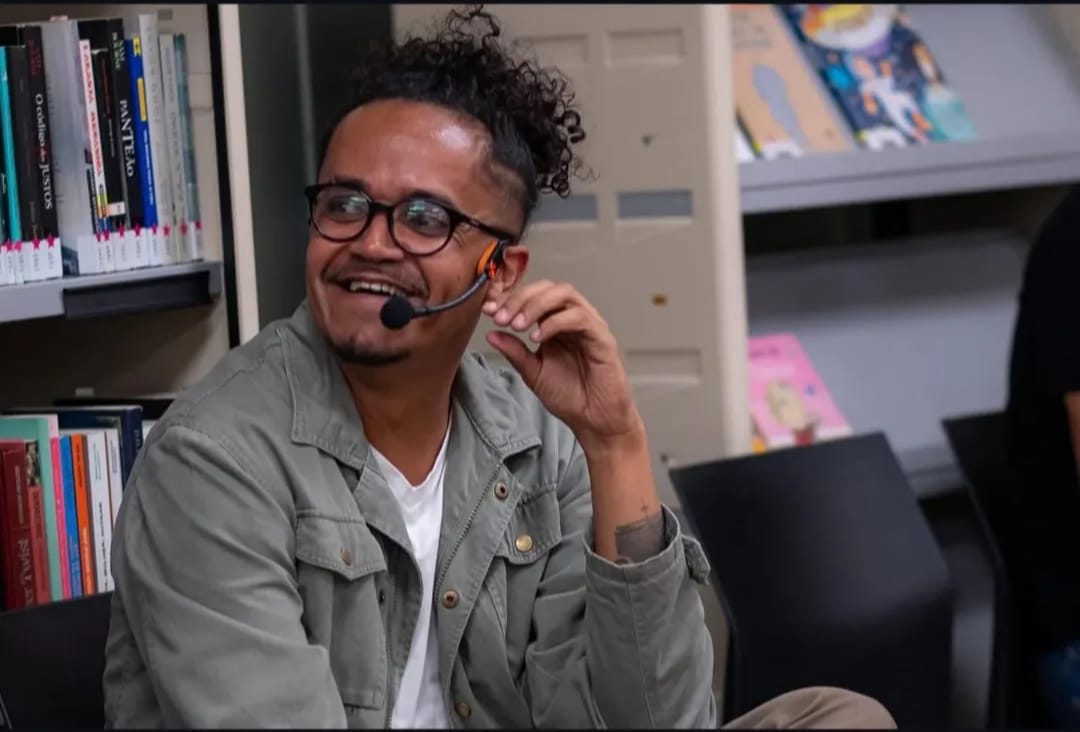 “Acompanhar o nascimento da biblioteca influenciou a relação que tenho hoje com os leitores e com a instituição”