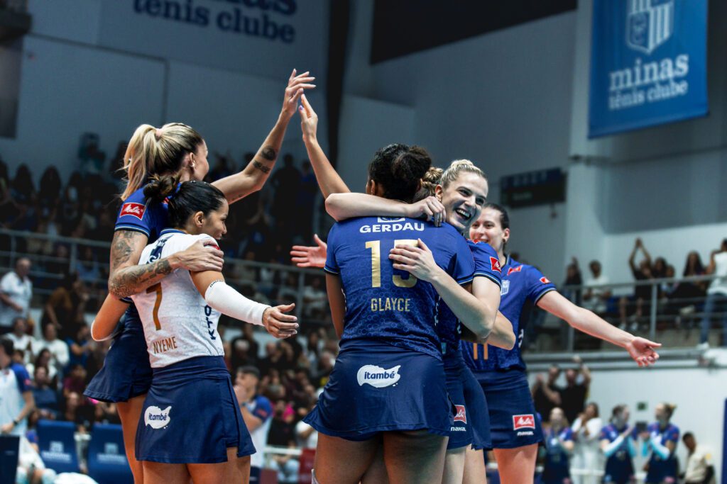 Gerdau Minas enfrenta o Tijuca pela Superliga Feminina