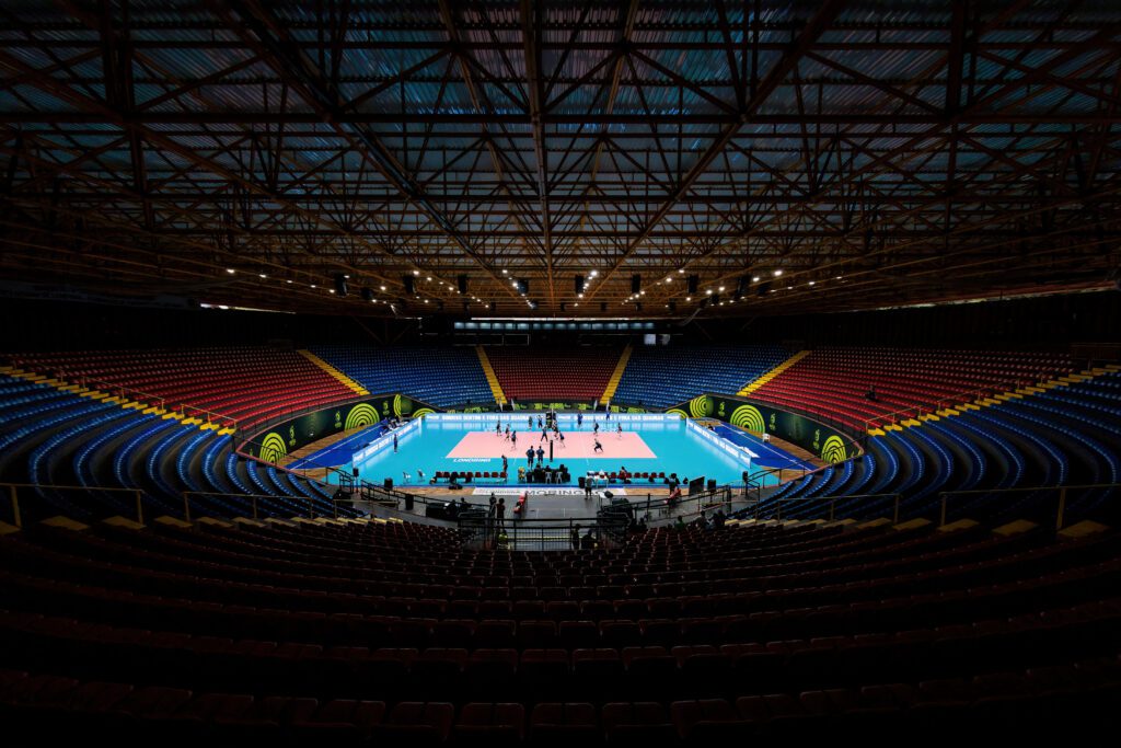 Guerreiras de Aço disputam semifinal decisiva em Londrina