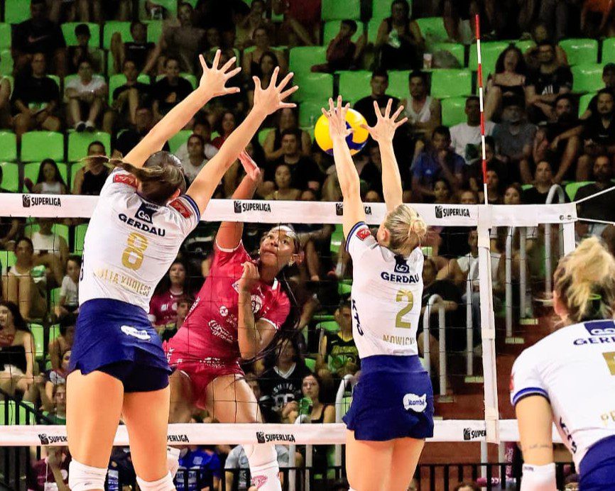 Gerdau Minas assume a ponta da Superliga após vitória sobre o Sancor Maringá