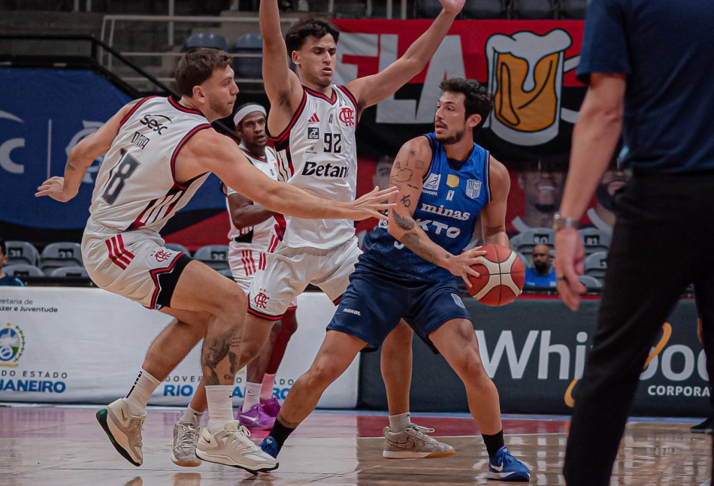KTO Minas reage, vira no último quarto e bate Flamengo no NBB