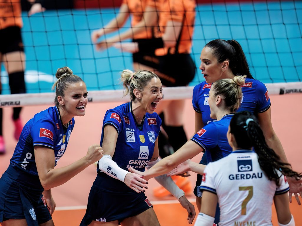 Em casa, Gerdau Minas decide vaga na final da Superliga Feminina