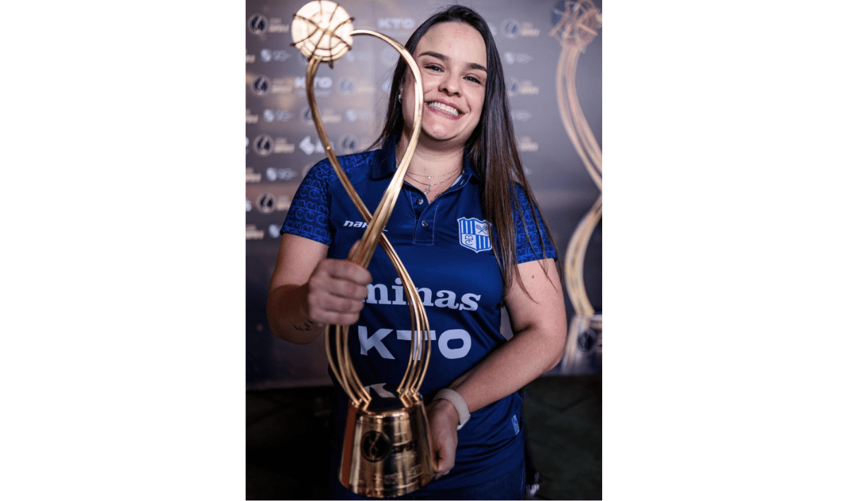 “Sempre tive o Minas como referência, e fazer parte dessa história me proporcionou não só crescimento profissional, mas também senso de pertencimento.”