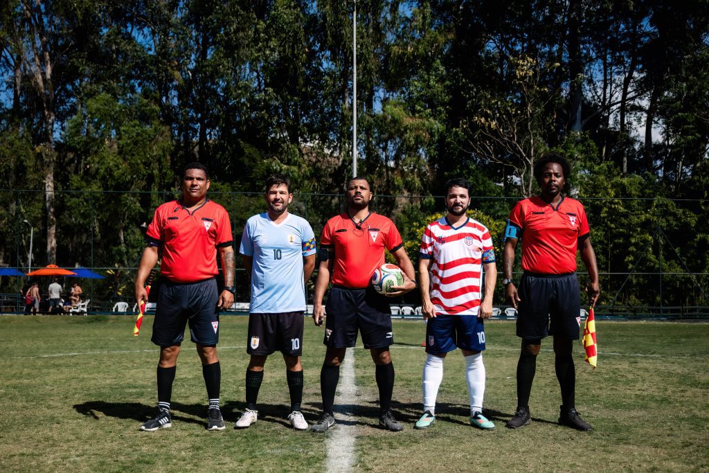 Torneio Interno de Futebol de Campo: bola na rede e olho no lance