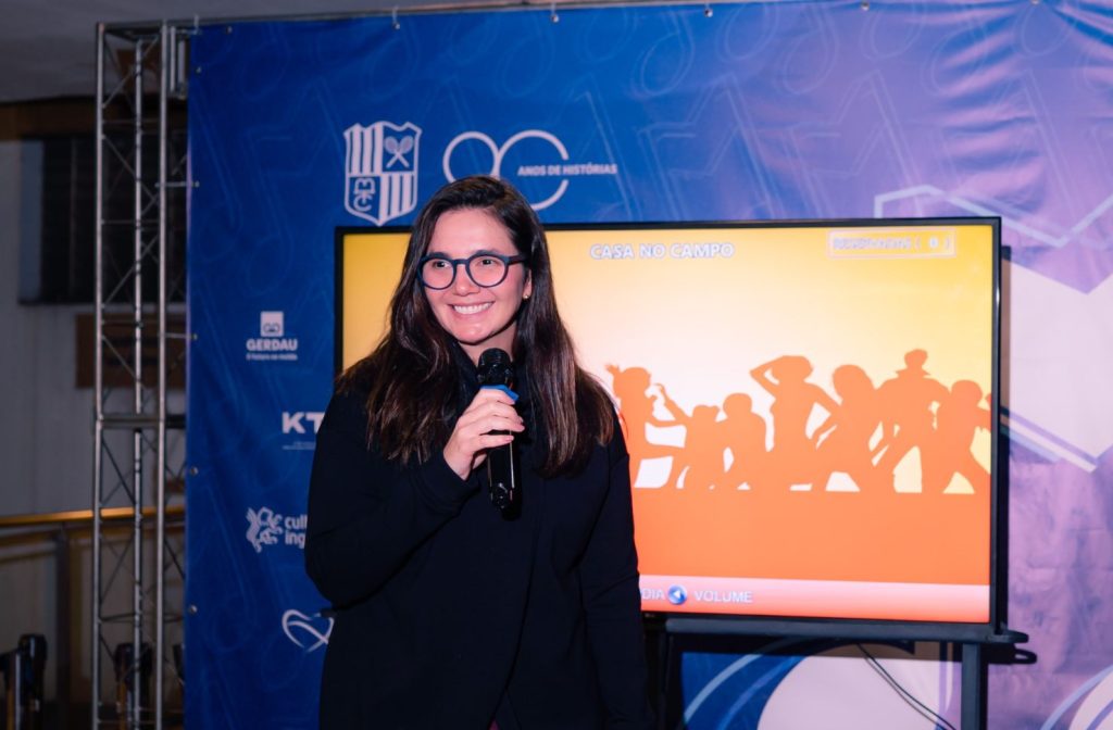 Minas I recebe noite de música e diversão com o Karaokê Night 