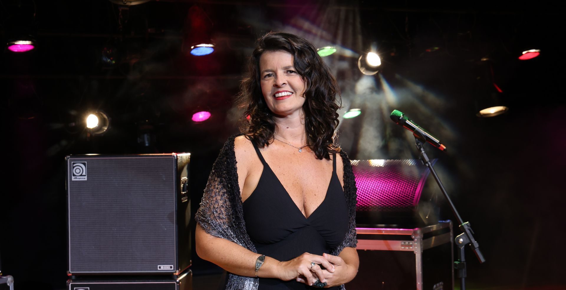 Sarau do Minas: Vivian Assis Carvalho canta Francis Hime