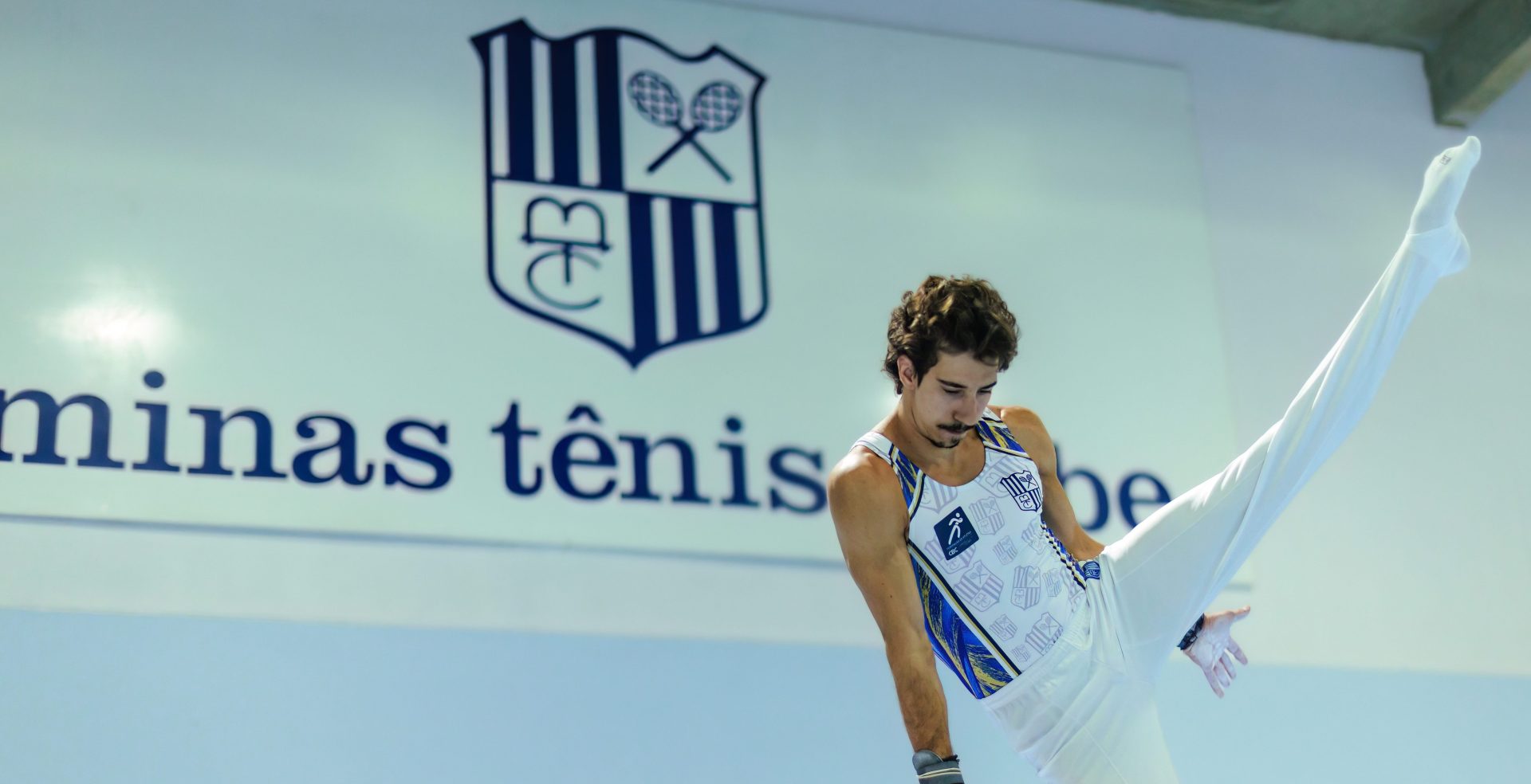 Atletas do Minas disputam Campeonato Mundial de Ginástica Artística